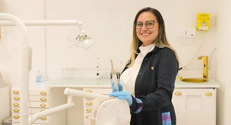 Dor de Dente de Madrugada: O Que Fazer Antes de Conseguir uma Consulta