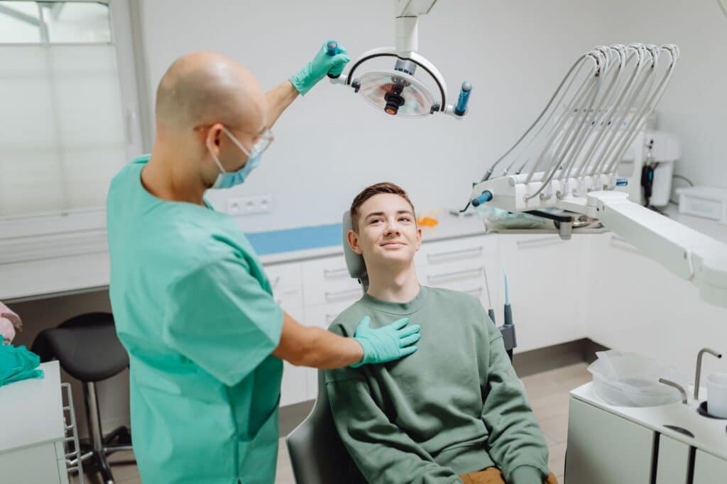 Dentes Tortos em Boituva: Tratamentos e Soluções